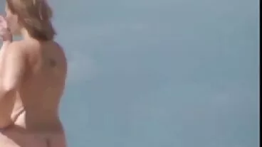 Brazzers: Ostara con Adriana Chechik vecchie porche in calore su PornHD