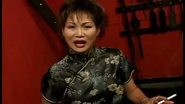 Bibi Jones succhia il suo grosso membro video lesbiche porche prima di soffiare il suo carico