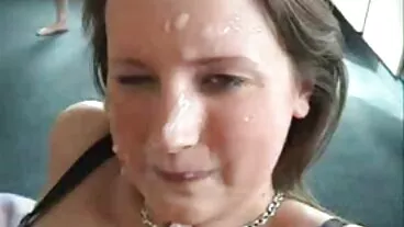 La piccola Quinn si fa you porn porche demolire il buco del culo