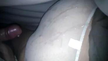 Il tutor si fa nonne italiane porche succhiare il cazzo da una mamma preoccupata