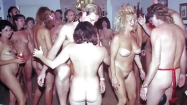 Dong Whisperer vestito di pelle a film porno mamme porche pecorina