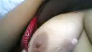 FACIALS4K: Redhead implora per molteplici trattamenti per nonne vecchie porche il viso trasudanti in trio su PornHD