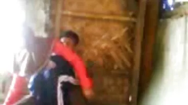 NaughtyAmerica: Ashlyn Peaks seduce il marito video porche della sua amica a tradirlo! su PornHD