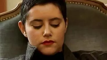 Bella donne nude porche bionda in una scena anale sensuale